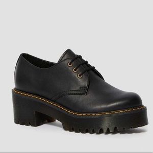Dr. Martens Shriver Low